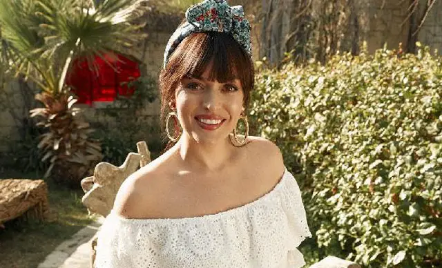ezgi mola