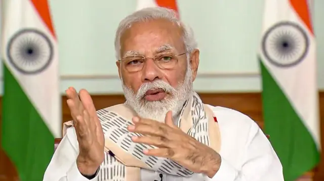 प्रधानमंत्री नरेंद्र मोदी