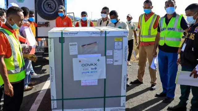 جرعات لقاح من كوفاكس