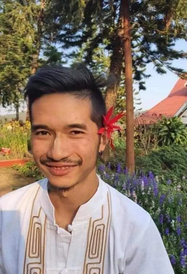 အဆိုတော်ရေမွန် ကွယ်လွန်
