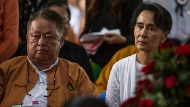 NLD ပါတီ နာယက ဦး၀င်းထိန် ရုံးထုတ်မှာ တရားလိုပြသက်သကို စစ်ဆေး