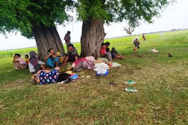 ငါန်းဇွန်မြို့နယ်ထဲ ကုလရွာကို စစ်ကောင်စီတပ်တွေဝင်လို့ ရွာသားတွေ ကြောက်လန့်ထွက်ပြေးနေ