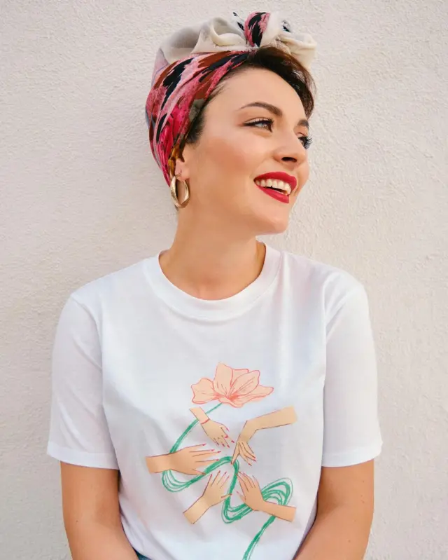 Ezgi Mola