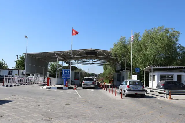 Kıbrıs sınır geçişi