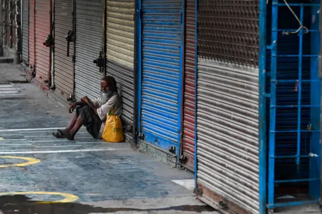 बेघर लोग