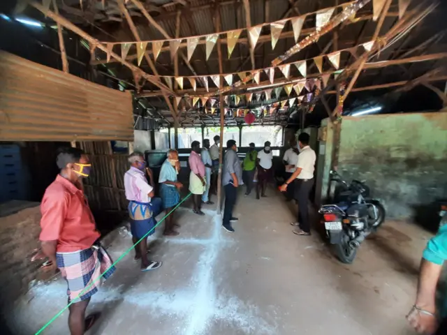 bar