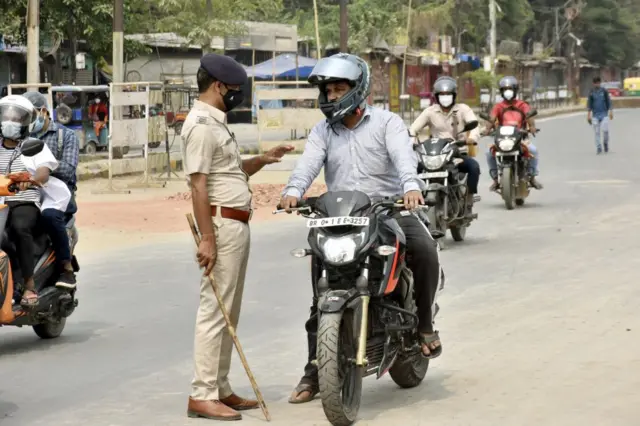 लोग
