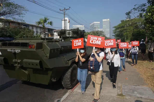 CDM ကို စစ်အာဏာရှင်ဆန့်ကျင်ရေးလှုပ်ရှားမှုအင်အားတစ်ခုအဖြစ် လူထုကကလည်းတောင်းဆို
