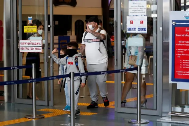 นักท่องเที่ยว