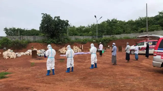 မော်လမြိုင်မှာ ကိုဗစ်ကြောင့် နာရီပိုင်းအတွင်း လူ ၉ ဦးသေဆုံး