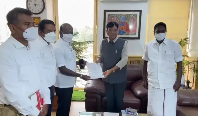 சுகாதார அமைச்சர்