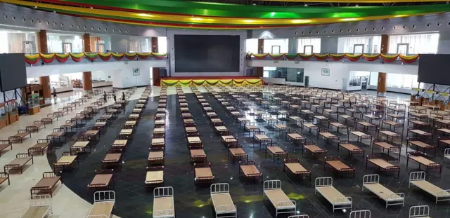 ကိုဗစ်လူနာ ၁၅၀၀ ကျော်ကို ကုသဖို့ ပြင်ဆင်ထားပြီးပြီလို့ နေပြည်တော်ကောင်စီပြော