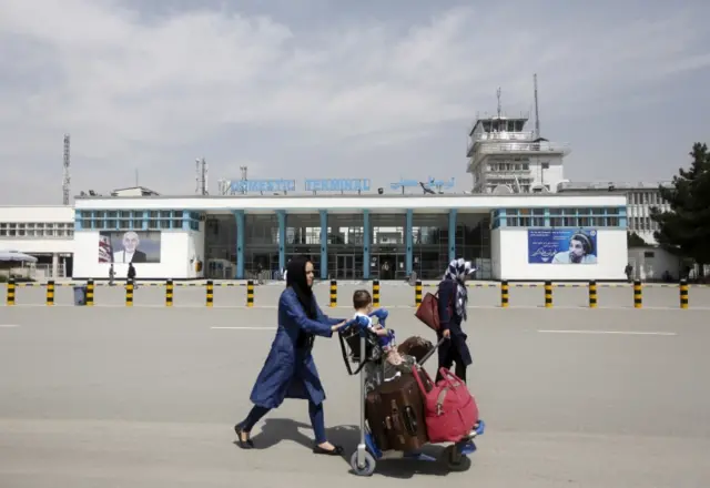 काबुल का हामिद करज़ई एयरपोर्ट