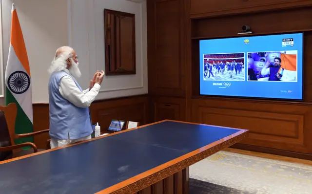 नरेंद्र मोदी