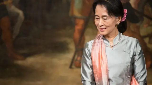 ဒေါ်အောင်ဆန်းစုကြည်ရုံးချိန်းတွေ သြဂုတ်လဆန်းပိုင်းကို ထပ်ရွှေ့
