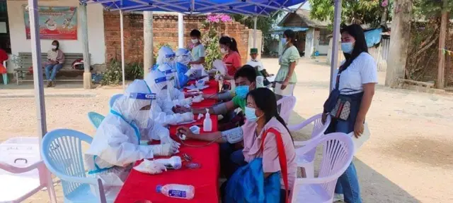 UWSA ထိန်းချုပ်ရာ ဝ ဒေသက ၁၈နှစ်အထက် လူဦးရေအားလုံးနီးပါးကာကွယ်ဆေးထိုးပြီးလို့ဆို