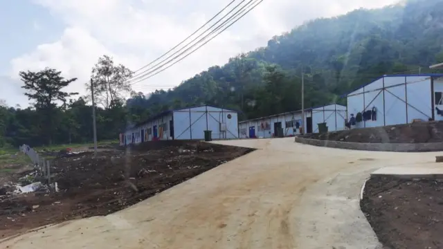ရွှေတြိဂံဒေသရောက် မြန်မာလုပ်သားတွေ့ ကွာရန်တင်းလချီဝင်နေရ