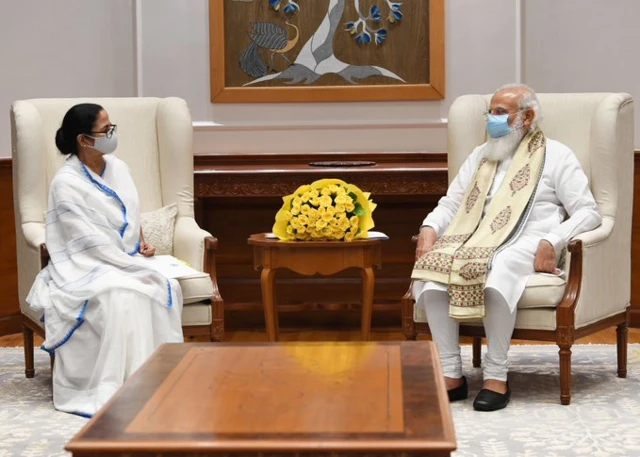ममता बनर्जी और नरेंद्र मोदी