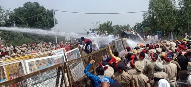 पंजाब में बिजली संकट के ख़िलाफ़ AAP का प्रदर्शन