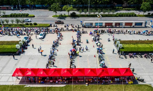 حملة اختبار في الصين