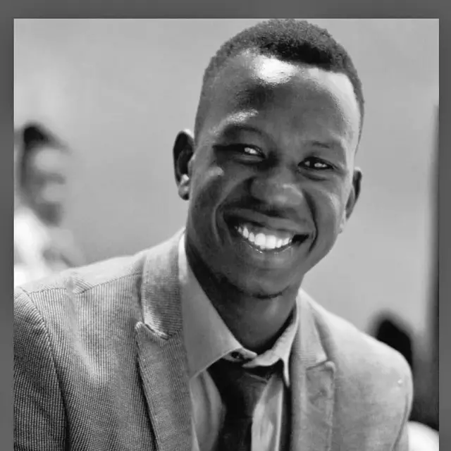 Utoto wa John Chol Mayen  ulikuwa na changamoto si haba