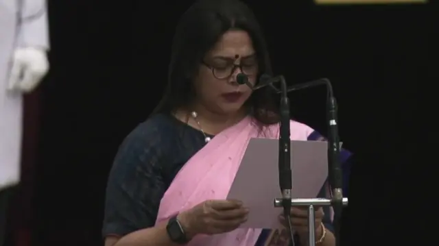 மீனாக்ஷி லேகி