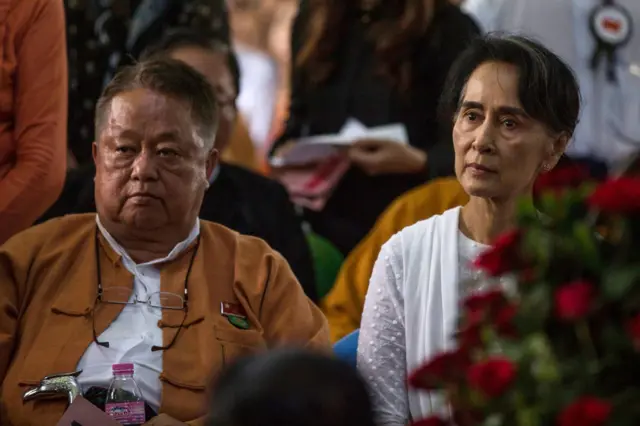 ဒေါ်အောင်ဆန်းစုကြည် ရဲ့ အမှုအတွက် ပြင်ဆင်မှု ထပ်မံပလပ်ခံရ