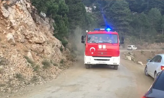 Azerbaycan itfaiye ekibi bölgedeki çalışmalara katılıyor