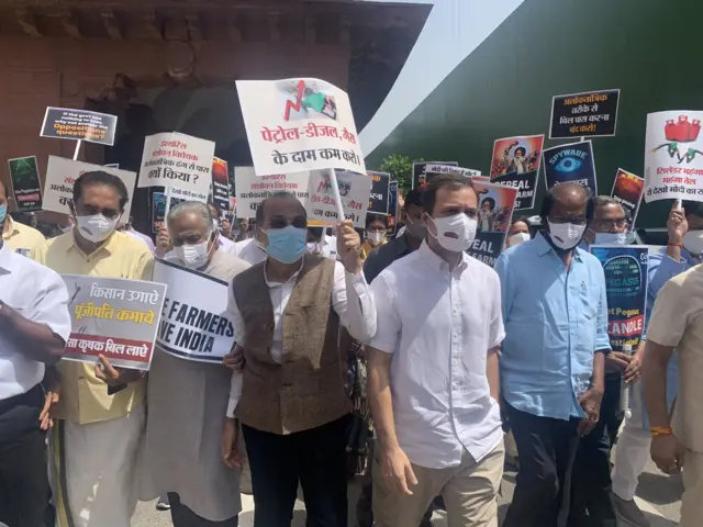 राहुल गांधी और विपक्षी नेता
