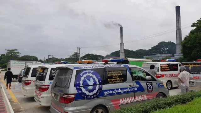 ကျန်းမာရေးထုတ်ပြန်ချက်အရ ကိုဗစ်ကြောင့်နေ့စဉ်သေဆုံးသူ ၃၀၀ အောက် ရောက်တာ ၁၀ ရက်ရှိပြီ