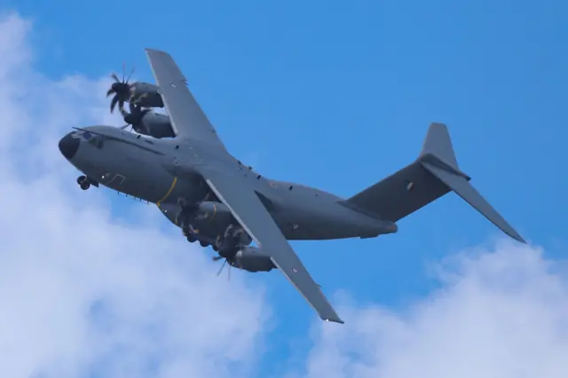 طائرة ايرباص 400