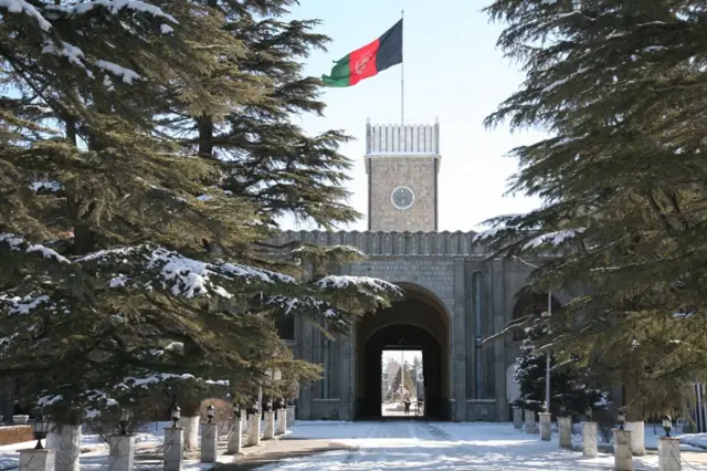ی