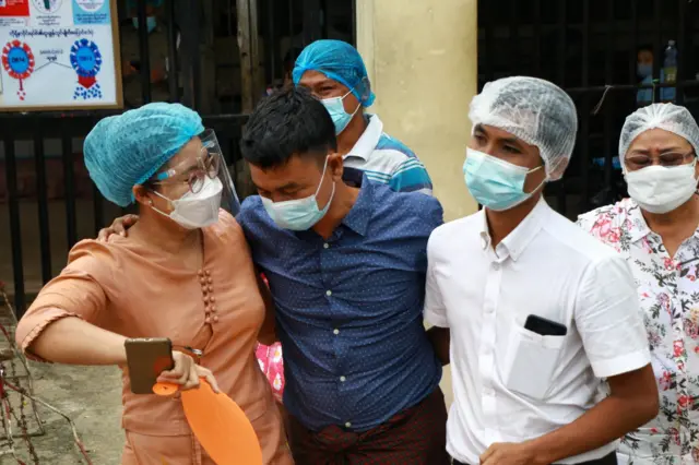 နေ့လယ် ၂ နာရီမှာ ၅၀၅ က နဲ့ တရားစွဲခံရသူ အချို့ပြန်လွတ်