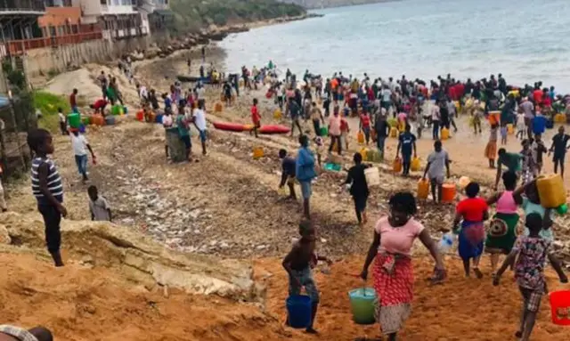 Angalau lita 10,000 za mafuta zimemwagika