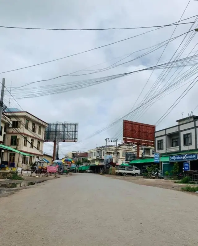 ပြင်ဦးလွင်မြို့ မှာ ပြင်ပထွက်ခွာခွင့် အချိန်ကန့်သတ်