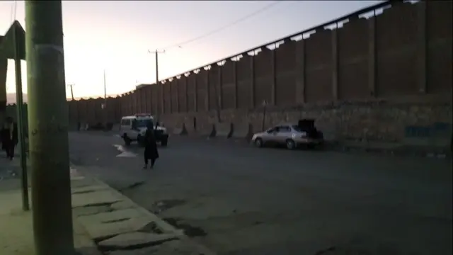 المطار