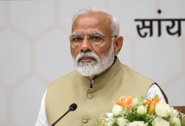 मोदी