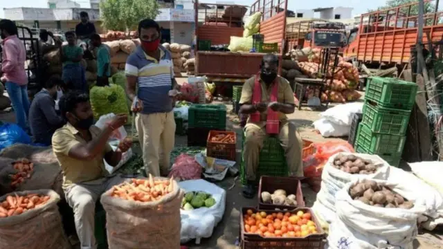 सब्जी बाज़ार की तस्वीर