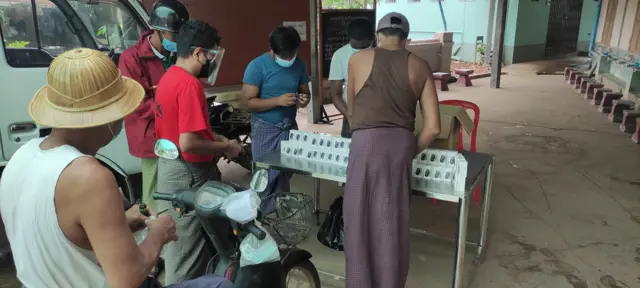 Oximeter တစ်လုံးကို ကျပ်ငွေ ခြောက်ထောင်နဲ့ ရောင်းချပေး