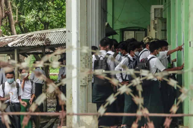 ကျောင်း