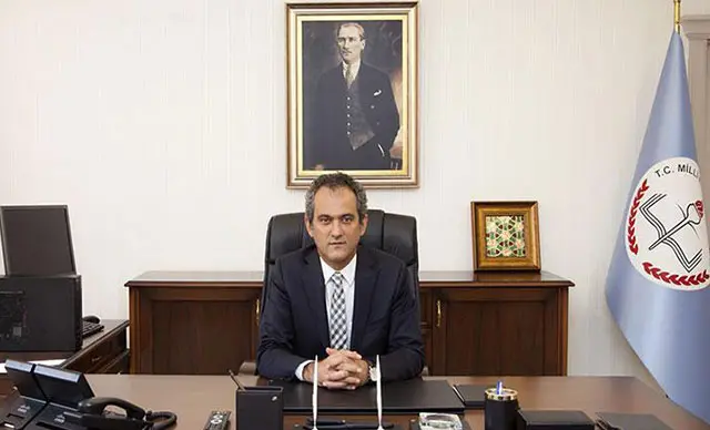 mahmut özer