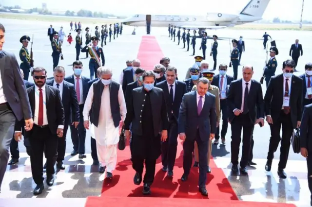 عمران خان، دوشنبے