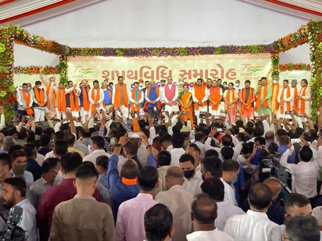 નવી કૅબિનેટ