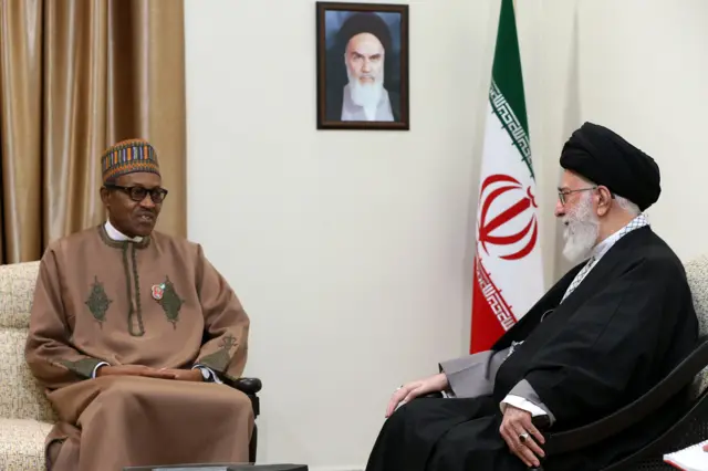 Shugaba Buhari a shekarun aya yayin wata ziyarar aiki da ya je Iran