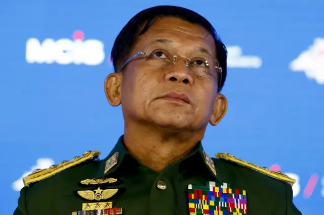 ဖေဖော်ဝါရီ ၁ ရက်နေ့က စပြီး မြန်မာနိုင်ငံမှာ အာဏာသိမ်းခဲ့တဲ့ စစ်ခေါင်းဆောင်