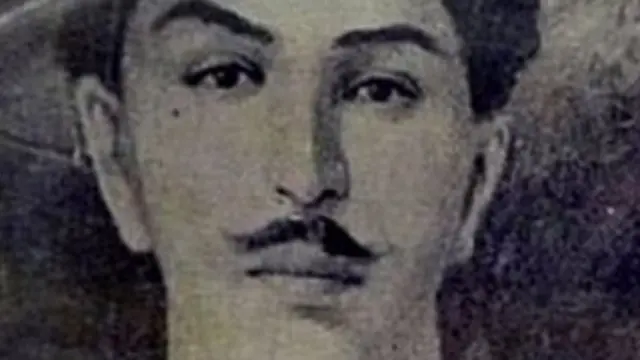 भगत सिंह और बटुकेश्वर दत्त की एक पुरानी तस्वीर