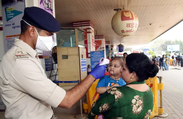 कोरोना संक्रमण