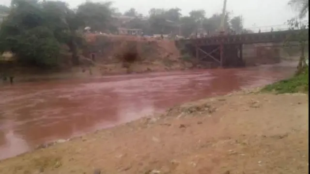 Mto uligeuka na kuwa mwekundu mwezi uliopita
