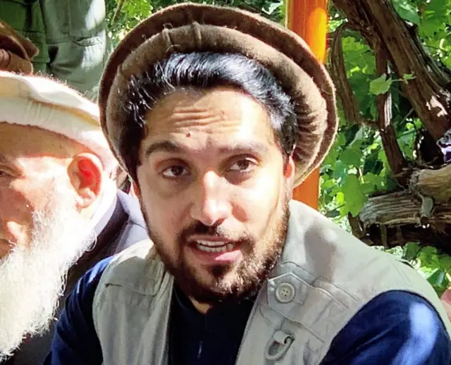 Facebook\ahmadmassoud1