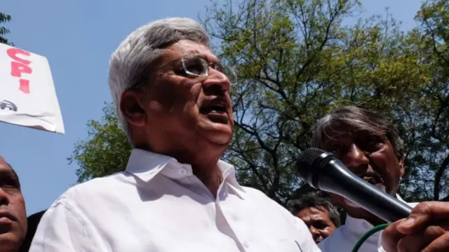 प्रकाश करात